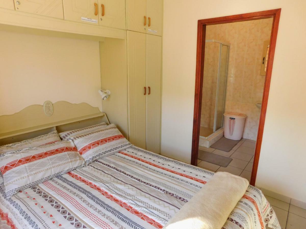 Mama Mia Cottages Oslo Beach Port Shepstone Buitenkant foto