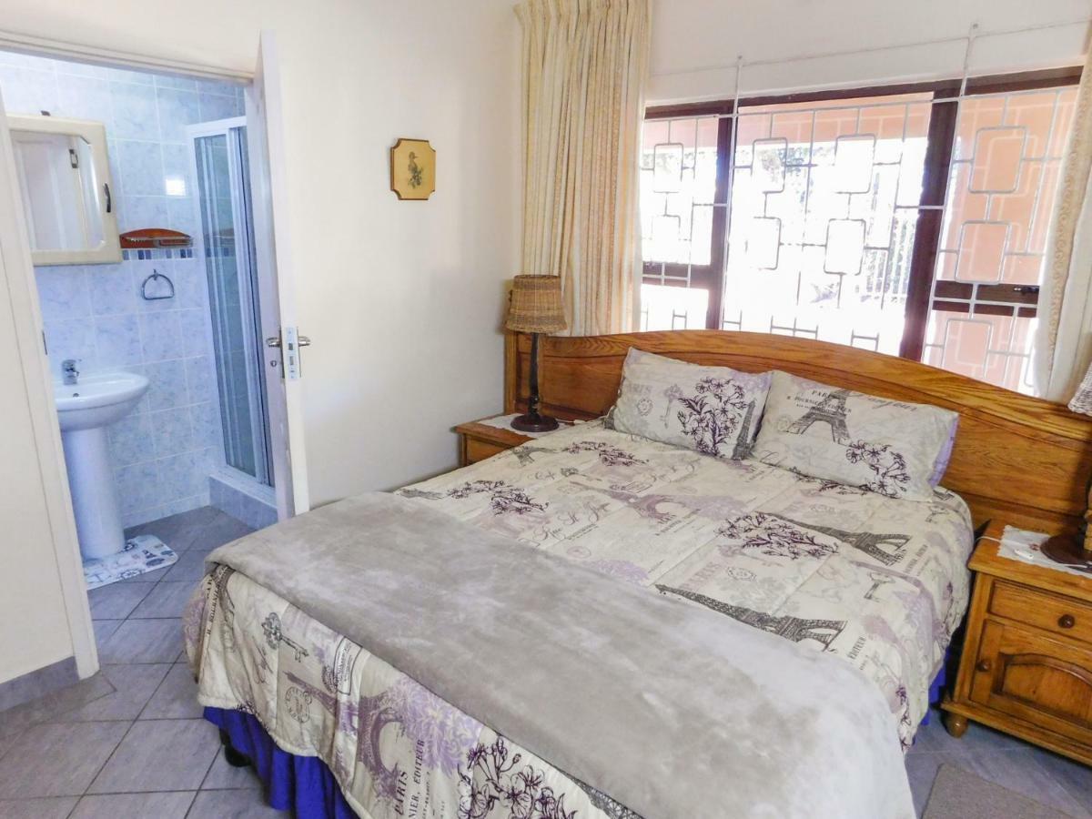 Mama Mia Cottages Oslo Beach Port Shepstone Buitenkant foto