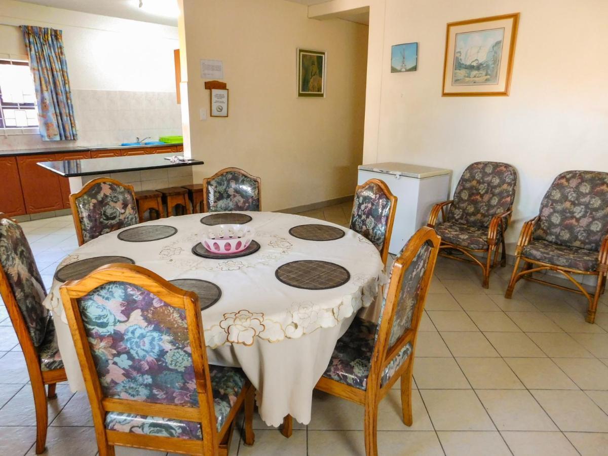Mama Mia Cottages Oslo Beach Port Shepstone Buitenkant foto