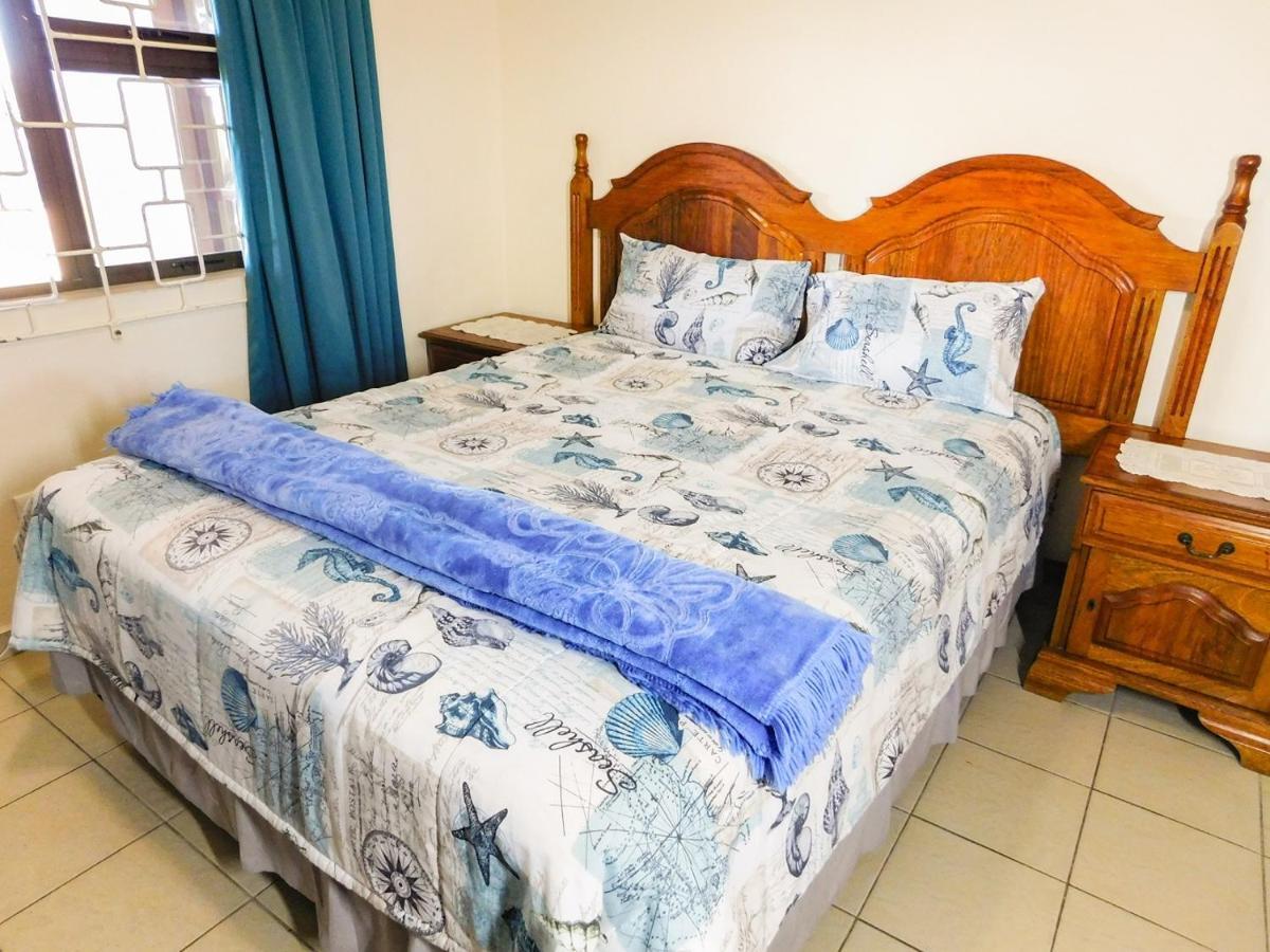 Mama Mia Cottages Oslo Beach Port Shepstone Buitenkant foto